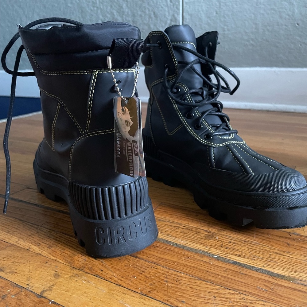 BRAND NEW Circus by Sam Edelman water proof boots